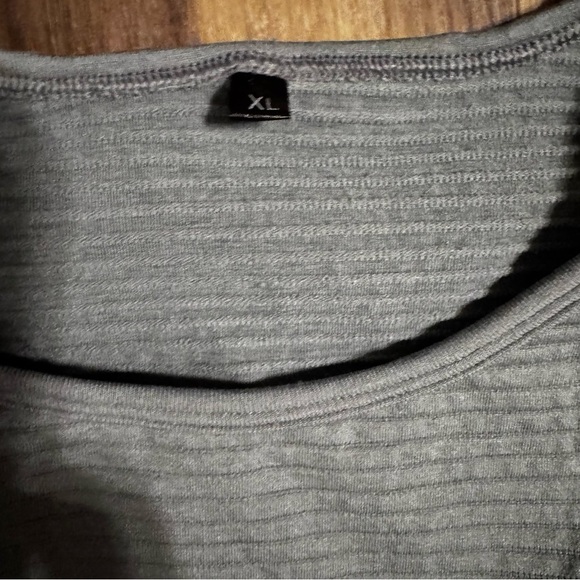 Alphalete Revival Women’s Short Sleeve Crop size XL in Slate Gray - Picture 4 of 8